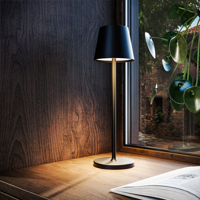 THE HELSINKI TABLE LAMP